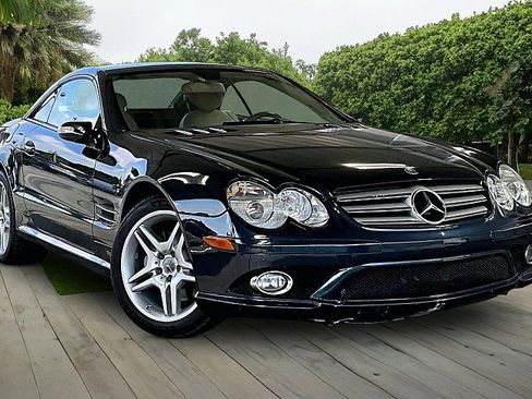 Used 2007 Mercedes-Benz SL 550 w/ AMG Sport Pkg image 9