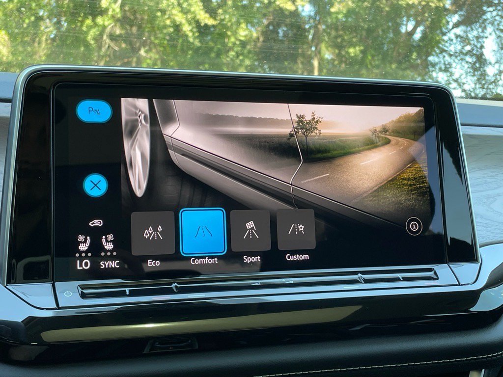 New 2026 Volkswagen Atlas SE FWD image 10