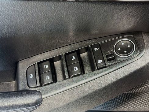 Used 2021 Kia Seltos S AWD/4WD image 19