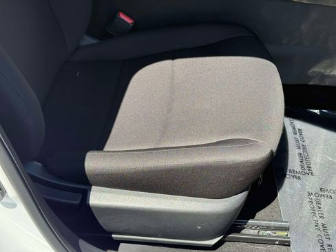 Used 2025 Nissan Sentra S FWD image 15