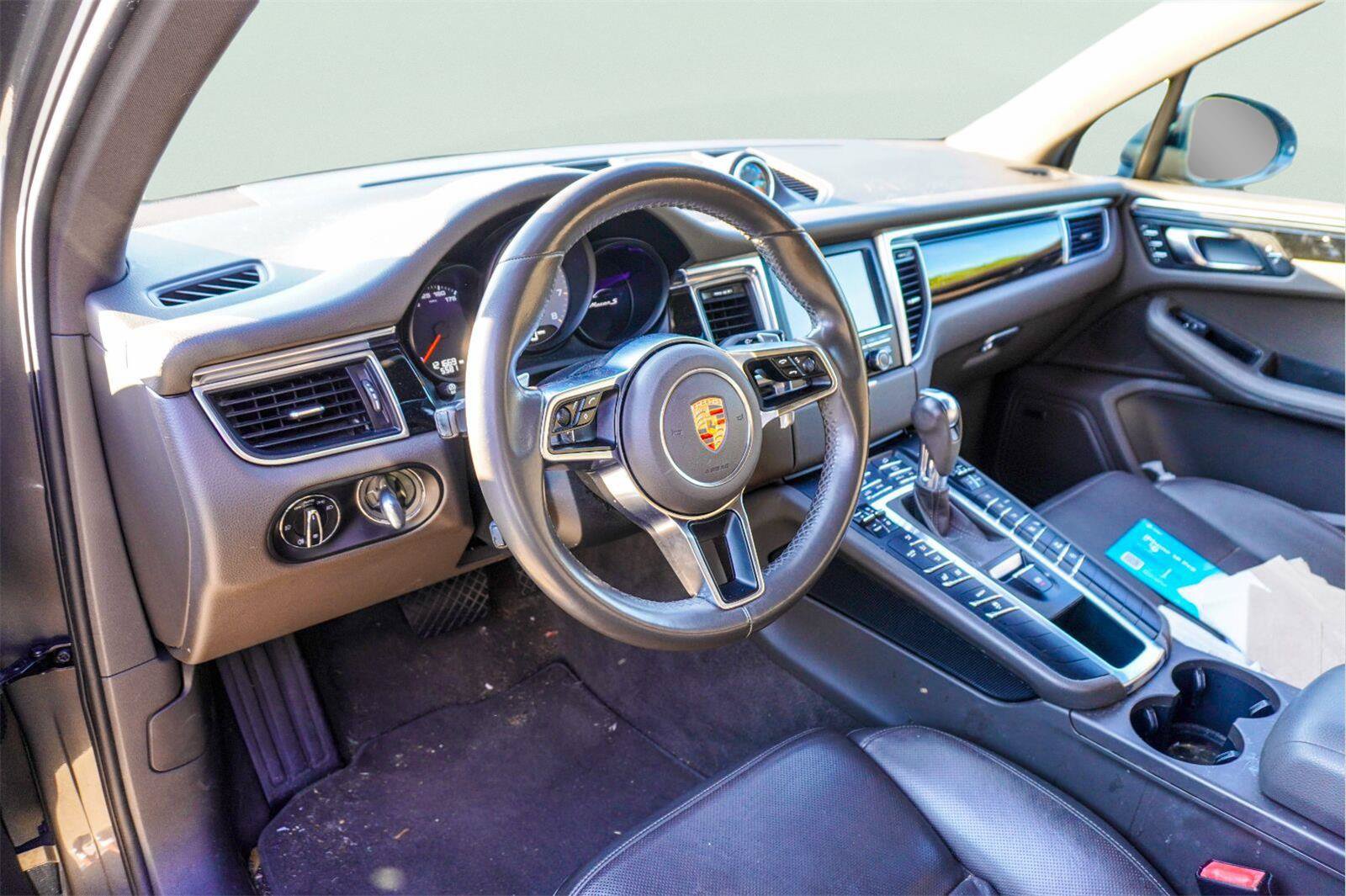 Used 2015 Porsche Macan S AWD/4WD image 3