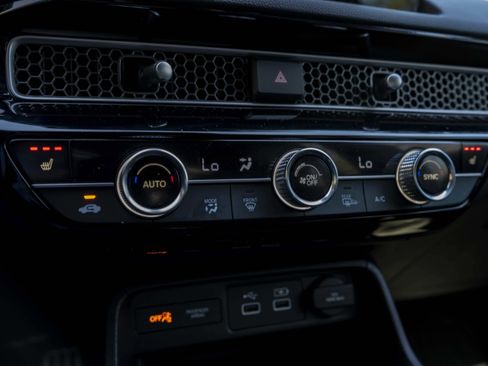 Used 2024 Honda Civic Sport Touring image 31