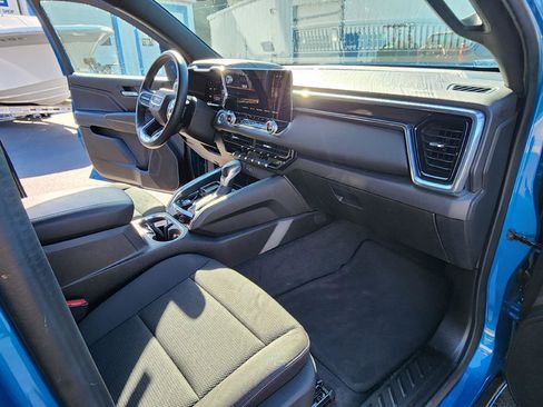 Used 2024 GMC Canyon Elevation w/ Convenience Package image 9