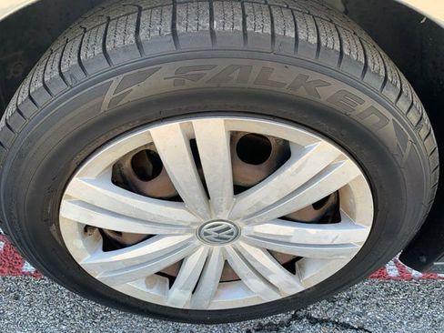 Used 2017 Volkswagen Jetta S image 9