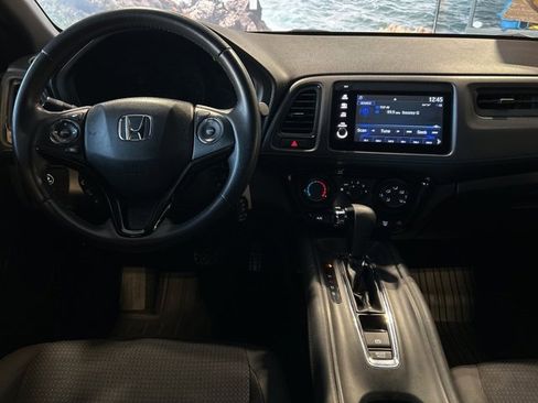 Used 2019 Honda HR-V Sport image 3