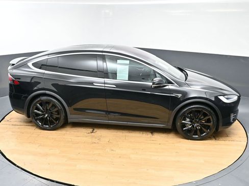 Used 2020 Tesla Model X Long Range image 49