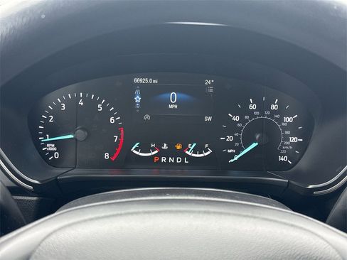 Used 2020 Ford Escape SE image 10