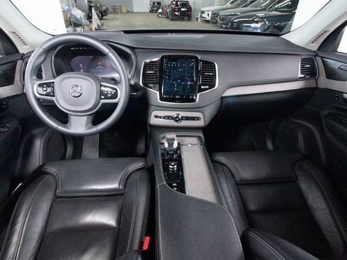 Certified 2023 Volvo XC90 B6 Ultimate image 9