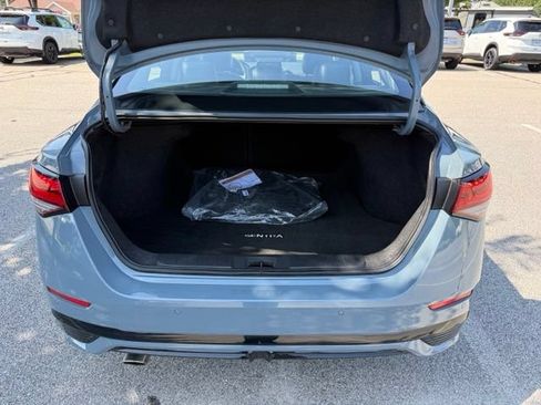 Certified 2025 Nissan Sentra SR w/ SR Premium Package FWD image 10