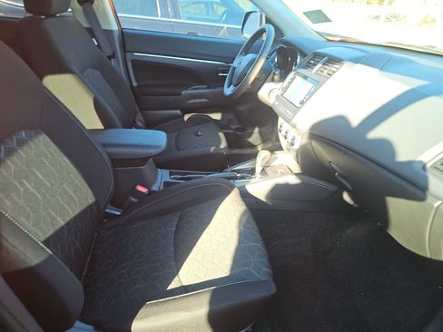 Used 2022 Mitsubishi Outlander Sport SE image 10