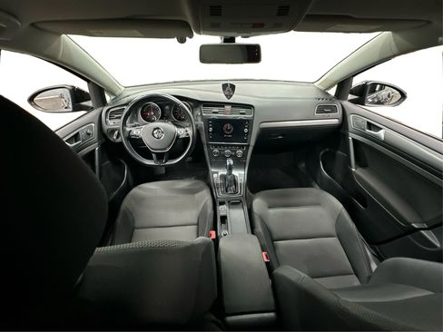 Used 2019 Volkswagen e-Golf SE w/ Driver Assistance Package image 19