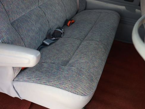 Used 2000 Dodge B3500 RWD image 28