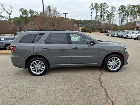 Used 2023 Dodge Durango GT image 7