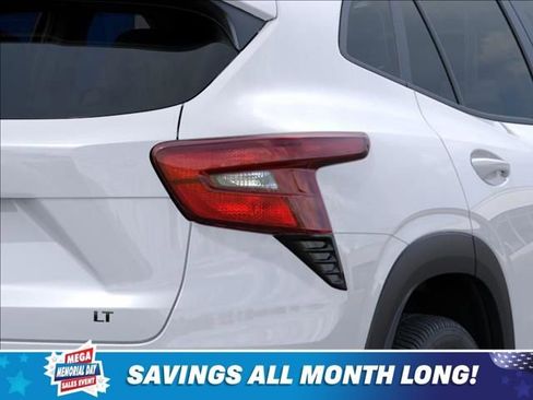 New 2026 Chevrolet Trax LT w/ Driver Confidence Package FWD image 11