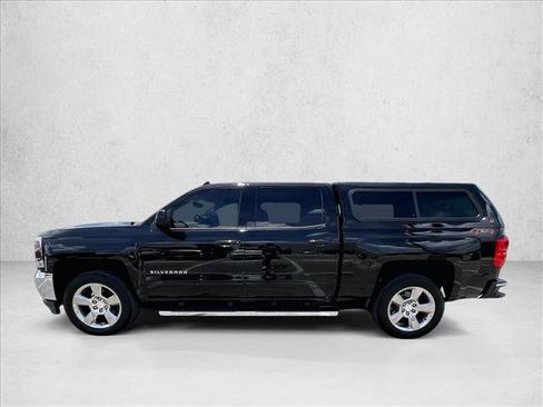 Used 2018 Chevrolet Silverado 1500 LT w/ All Star Edition AWD/4WD image 6