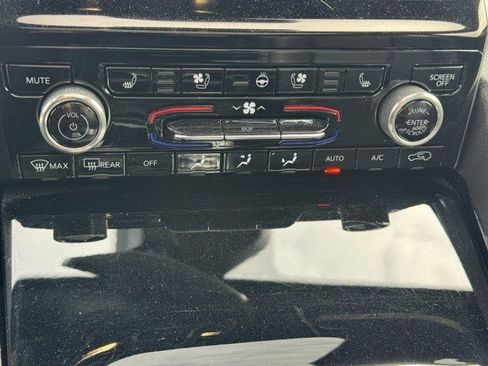 Certified 2023 Jeep Grand Cherokee Overland image 23