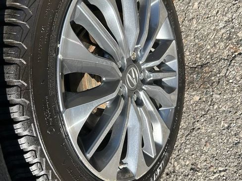 Used 2018 Acura RLX w/ Technology Package FWD image 20