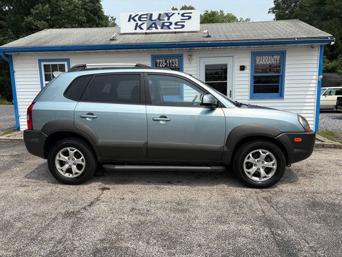 Used 2009 Hyundai Tucson SE FWD image 2