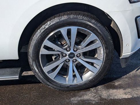 Used 2021 Ford Expedition Platinum AWD/4WD image 14