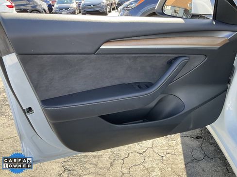 Used 2023 Tesla Model 3 Standard Range image 23