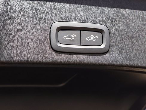 New 2026 Volvo XC40 B5 Core image 29