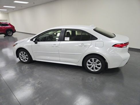 New 2026 Toyota Corolla LE image 3