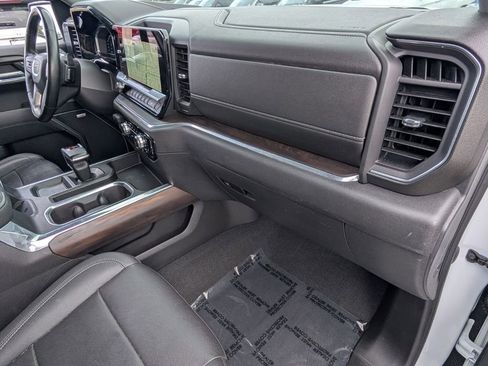 Used 2023 GMC Sierra 1500 SLT w/ SLT Premium Plus Package image 18