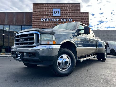 Used 2004 Ford F350 Lariat image 1