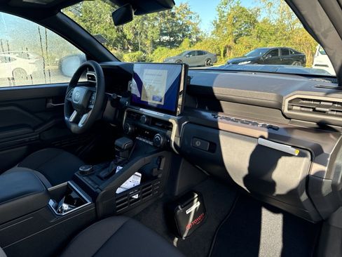 New 2024 Toyota Tacoma 2WD Double Cab image 33