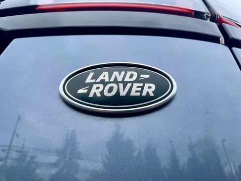 Used 2020 Land Rover Range Rover Velar S image 38