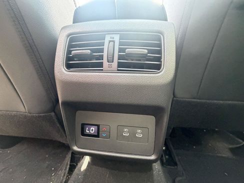 Used 2024 Nissan Rogue SL w/ SL Premium Package AWD/4WD image 20
