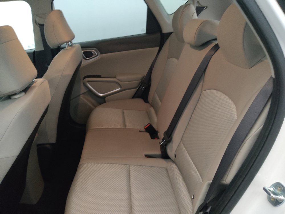 Used 2025 Kia Soul S FWD image 18