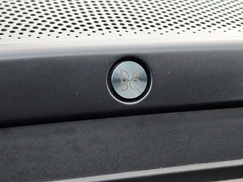 Used 2022 Ford F250 Lariat w/ Black Appearance Package image 28