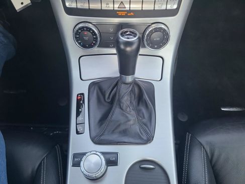 Used 2013 Mercedes-Benz SLK 250 image 15