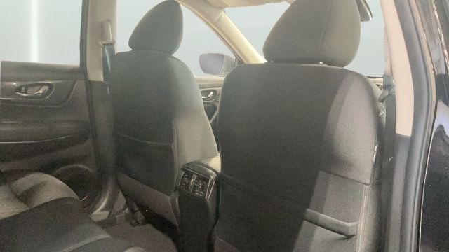 Used 2020 Nissan Rogue SV AWD/4WD image 35
