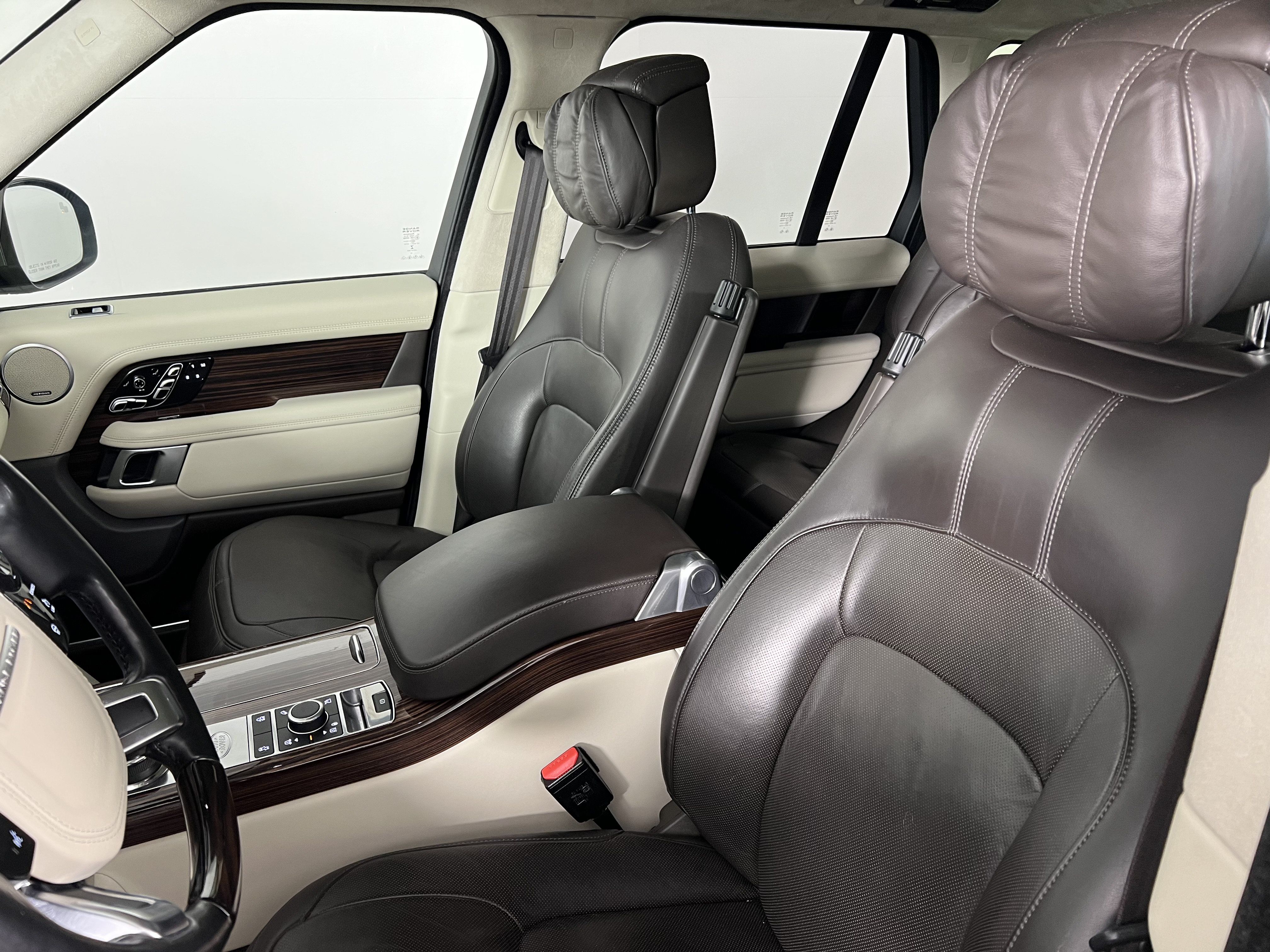 Used 2018 Land Rover Range Rover Autobiography AWD/4WD image 16