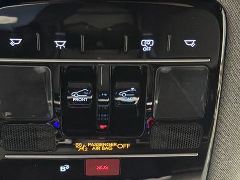 Used 2025 Hyundai Santa Fe Limited image 30