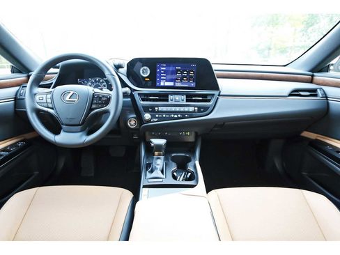 Used 2025 Lexus ES 350 w/ Premium Package image 7