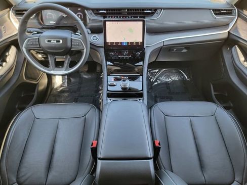 Certified 2023 Jeep Grand Cherokee Limited image 26