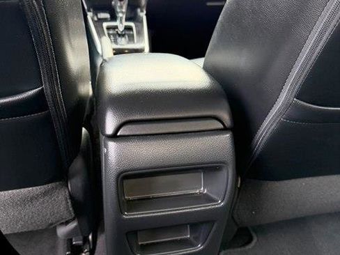 Used 2016 Nissan Sentra SL image 12