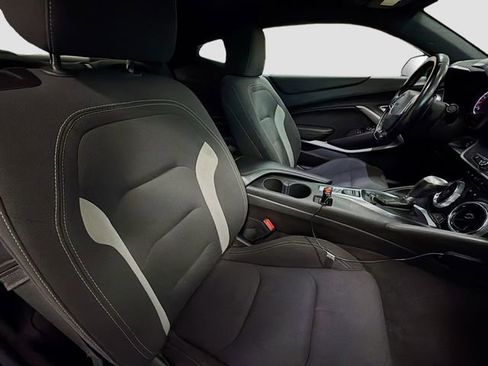 Used 2021 Chevrolet Camaro LT image 22
