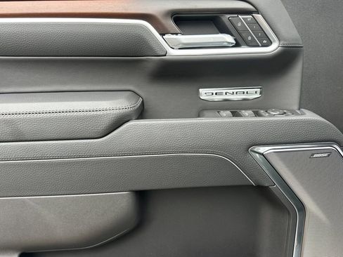 New 2026 GMC Sierra 1500 Denali AWD/4WD image 10