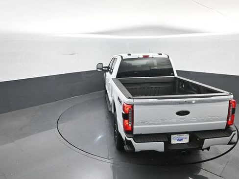 New 2026 Ford F250 Lariat w/ Black Appearance Package AWD/4WD image 29