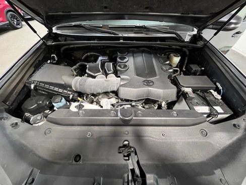 Used 2023 Toyota 4Runner SR5 Premium w/ Moonroof Package image 27