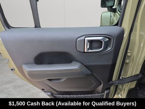 New 2026 Jeep Wrangler Unlimited Sahara AWD/4WD image 20
