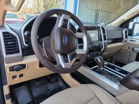 Used 2020 Ford F150 Lariat image 12