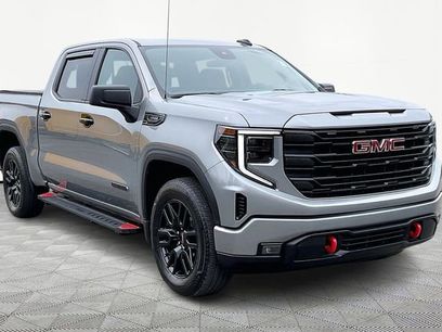 Used 2025 GMC Sierra 1500 Elevation
