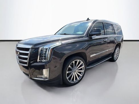 Used 2016 Cadillac Escalade Luxury AWD/4WD image 5
