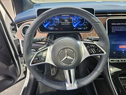 Used 2025 Mercedes-Benz EQE 350+ SUV image 28