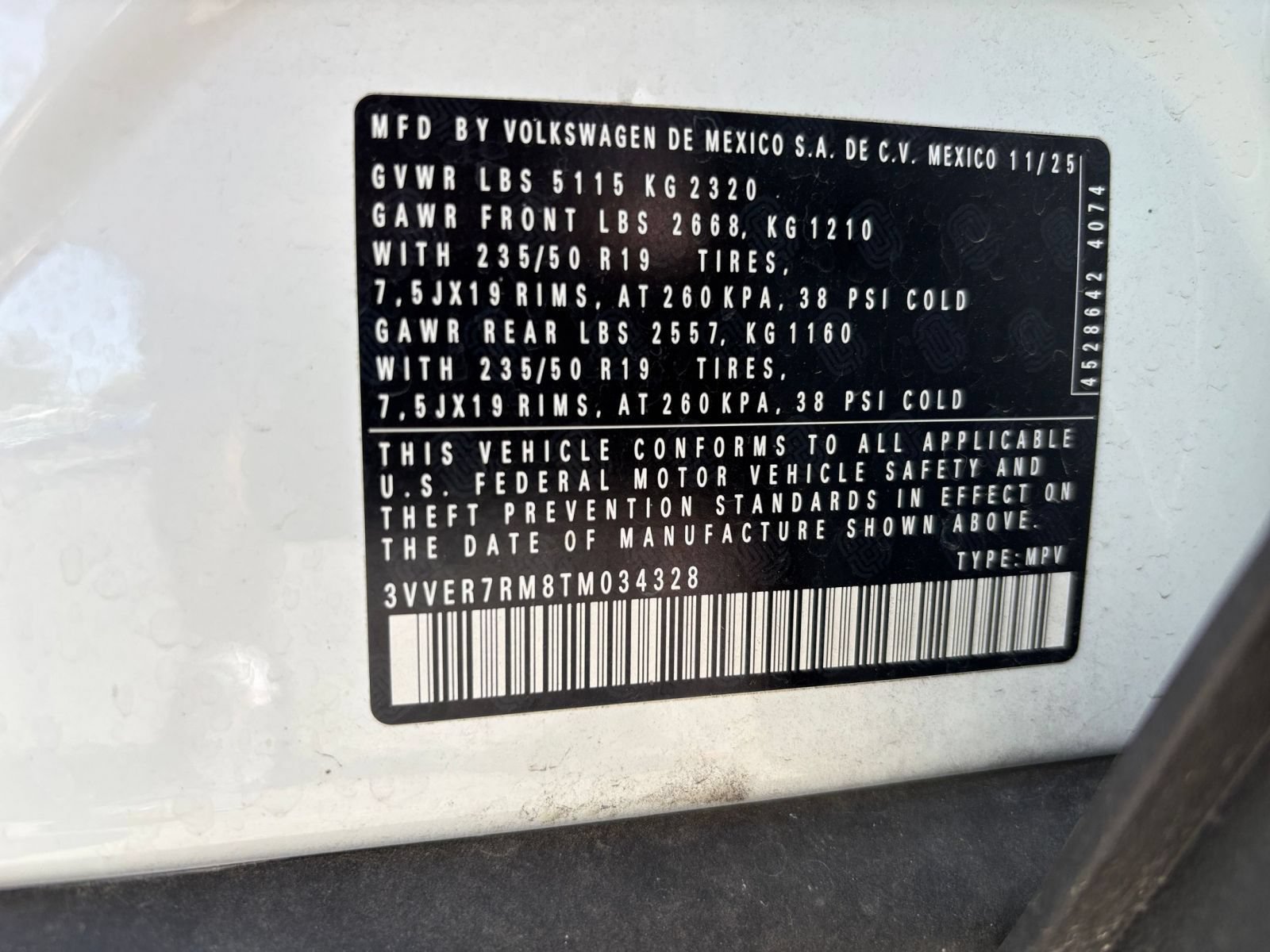 Used 2026 Volkswagen Tiguan SE AWD/4WD image 30
